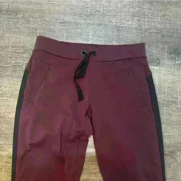 Athleta Metro Track Joggers Maroon Size Small - Picture 3 of 9